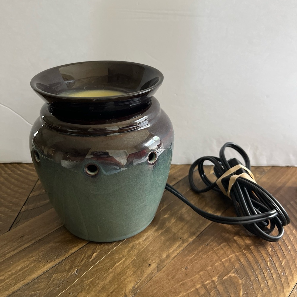 Scentsy Two-Tone Candle Holder